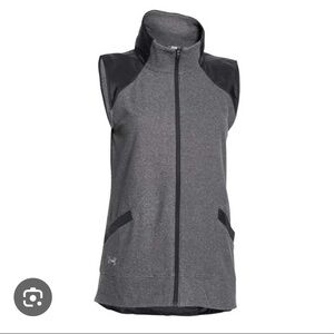 Under Armour Women's Gray and Black Vest